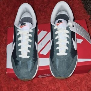 Nike Dark Green and White Classic Sneakers